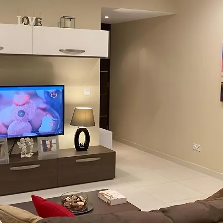 Super Bright And Spacious Seaview * San Ġiljan