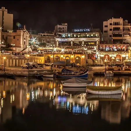 Super Bright And Spacious Seaview *