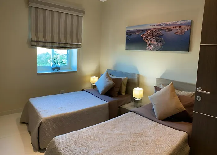 Super Bright And Spacious Seaview *