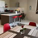 Super Bright And Spacious Seaview سانت جوليان