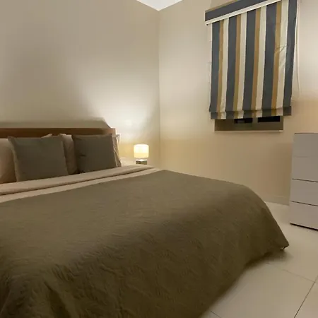 Super Bright And Spacious Seaview *