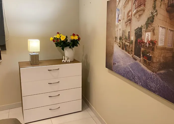 Super Bright And Spacious Seaview Lejlighed